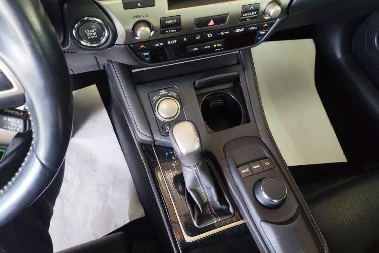 Used Lexus ES 2015 200 Elite Edition
