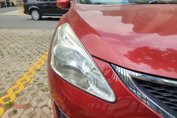 Used Nissan Tiida 2011 1.6L CVT Comfort Model
