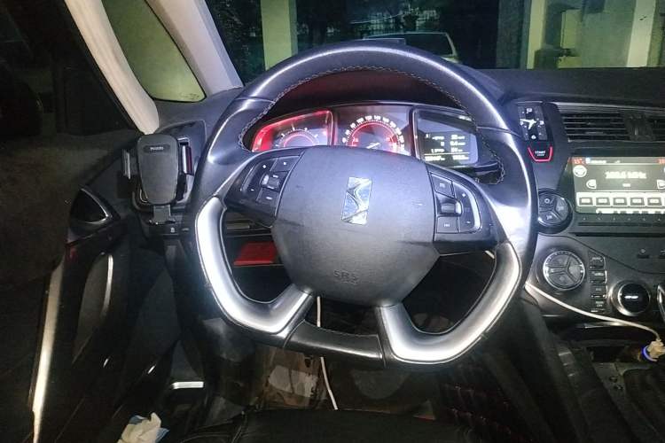 Used DS 5 2015 1.6T Luxury Edition THP160