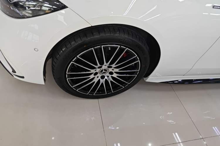 Used Mercedes-Benz C-Class 2024 C 200 L Sport Edition Left Front Wheel Hub