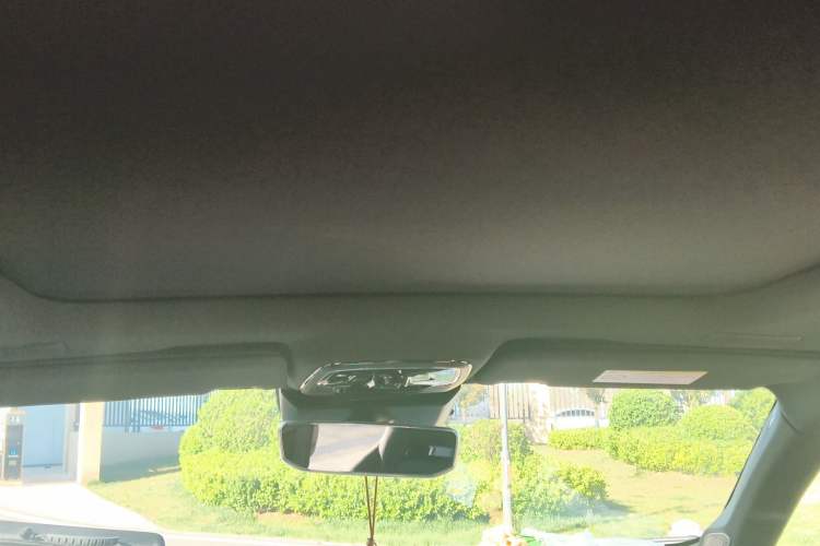 Used Lynk & Co 05 2020 2.0TD Four-Wheel Drive HypeHalo Headliner