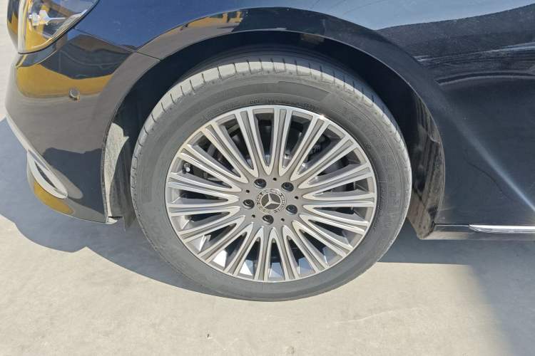 Used Mercedes-Benz E-Class 2023 Updated E 300 L Luxury Edition