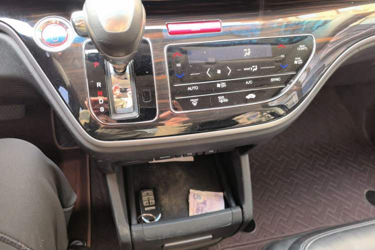 Used Honda Odyssey 2019 2.0L Rui·Zhi Zhen Edition