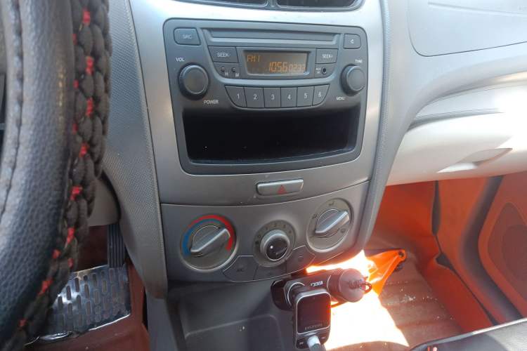 Used Chevrolet Sail 2013 Sedan 1.2L Manual Warm Edition
