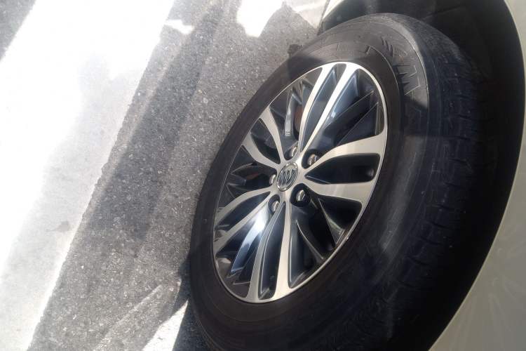 Used Buick GL8 2018 ES 28T Flagship Model China VI Standard