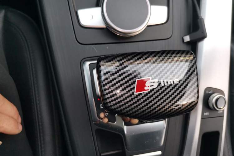 Used Audi A4L 2019 40 TFSI Fashion Edition China VI Emission Standard
