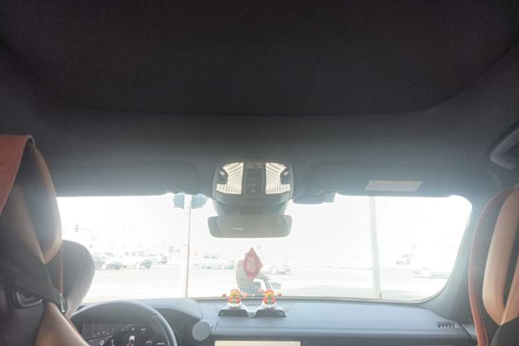 Used Lynk & Co 09 2021 2.0T Halo Seven-Seater
