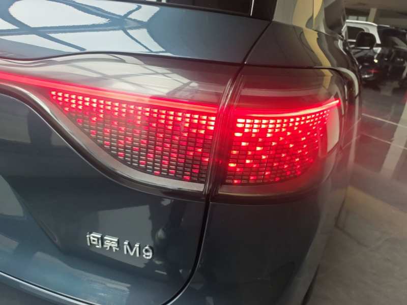 Used Hima AITO M9 2024 Range-Extended Ultra Version 42 kWh 6-Seater Model — 7