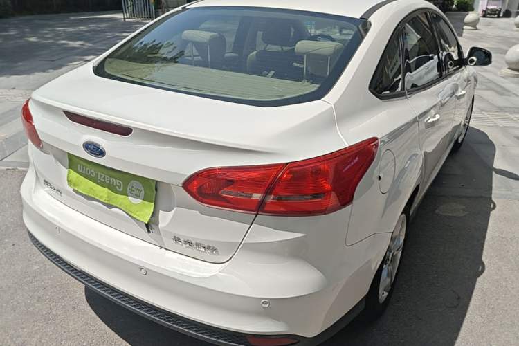 Used Ford Focus 2017 Sedan 1.6L Automatic Comfort Plus SmartDrive Edition
