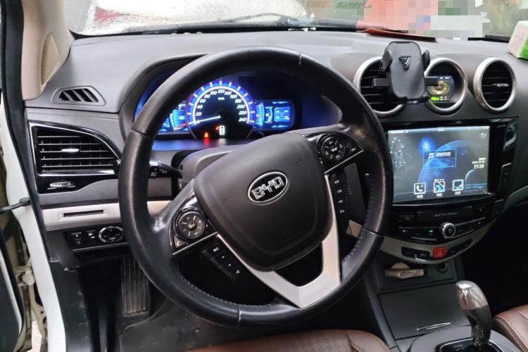 Used BYD S7 2015 2.0T Upgraded Automatic Luxury Version
