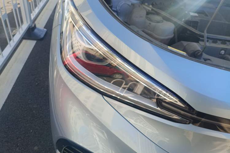 Used Volkswagen ID.4 X 2023 Pure Smart Edition Right Front Headlight