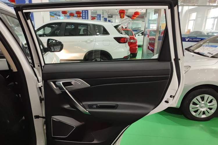 Used Geely Auto Emgrand X7 Sport 2016 1.8TD Automatic ZhiShang Model