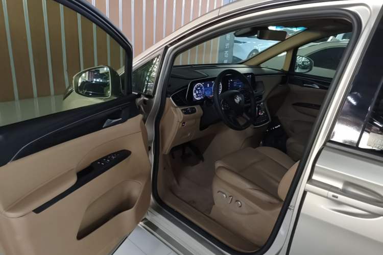 Used Buick GL8 2020 ES Land Cruiser 653T Luxury Edition