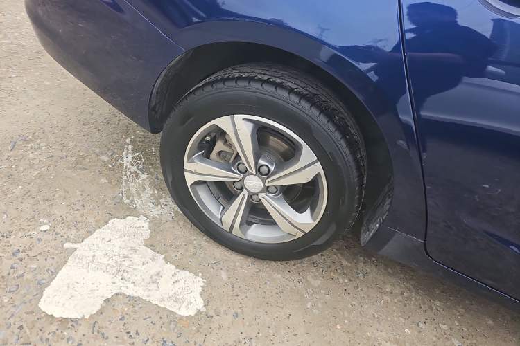 Used Geely Auto Emgrand GL 2018 1.4T DCT Elite Smart Connectivity Version Right Rear Wheel Hub