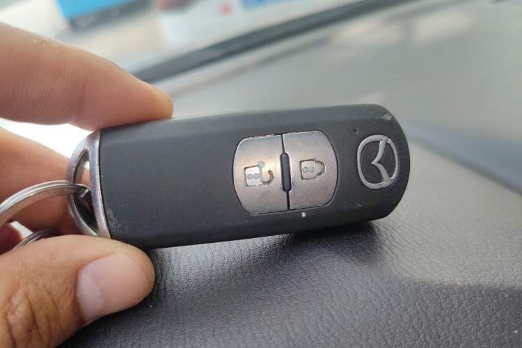 Used Mazda CX-5 2015 2.0L Automatic Two-Wheel Drive Urban Version
