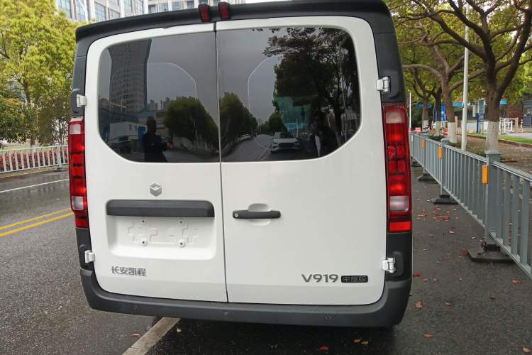 Used CHANGAN KAICHENG V919 2025 Model, Glory Edition, Golden Shield 50 kWh, Short Wheelbase, Low Roof, Elite Version, 6 Seats Rear