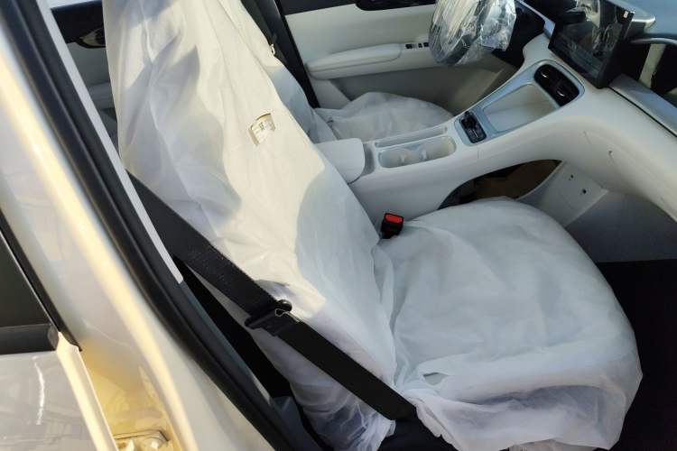 Used Geely Galaxy Geome 2026 Model 310km Youth Edition Right Front Seat