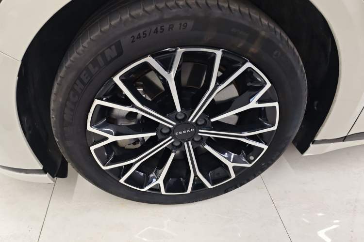 Used Zeekr 007GT 2025 Long-Range Rear-Wheel Drive Intelligent Driving Version 100 kWh Exterior 4