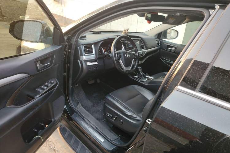 Used Toyota Highlander 2021 2.0T Four-Wheel Drive Luxury Edition 7 Seats
