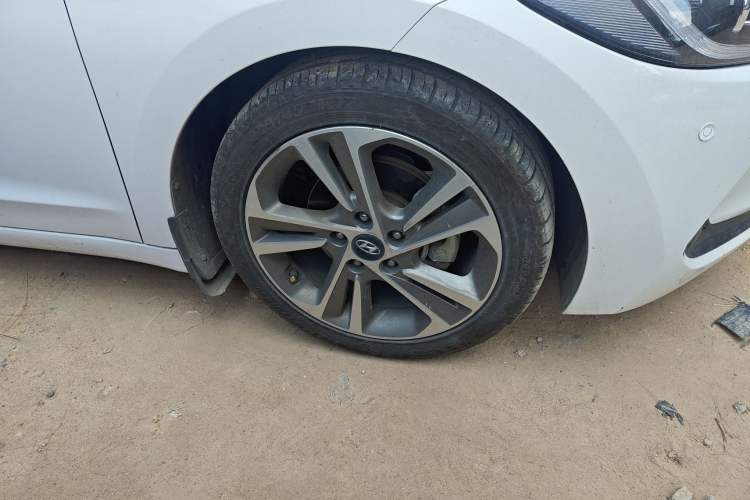 Used Hyundai Elantra (6th Generation / Lingdong) 2016 1.6L Automatic ZhiXuan – Elite Version
