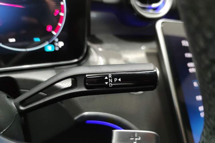 Used Mercedes-Benz C-Class 2024 Restyled C 260 L Sport Edition Gear Lever