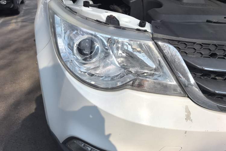 Used Baojun 730 2014 1.5L manual luxury trim 7 seats