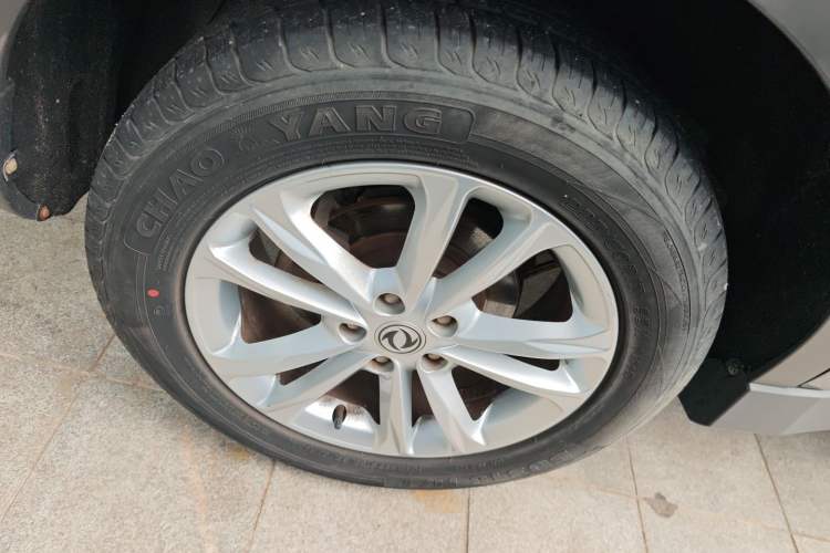 Used Dongfeng Fengon 580 2021 Revised ☆ Star Edition 1.8L Manual Elite Version
