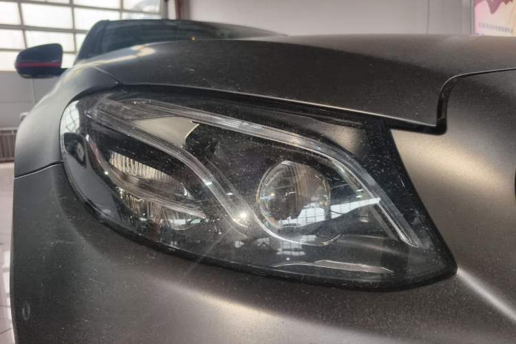 Used Mercedes-Benz E-Class 2016 E 300 L Sport Luxury Model Right Front Headlight