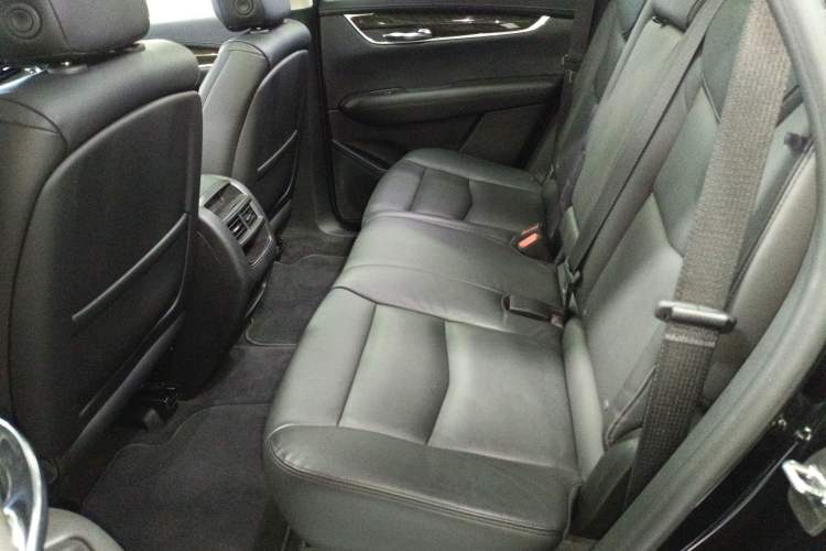 Used Cadillac XT5 2018 25T Luxury Model