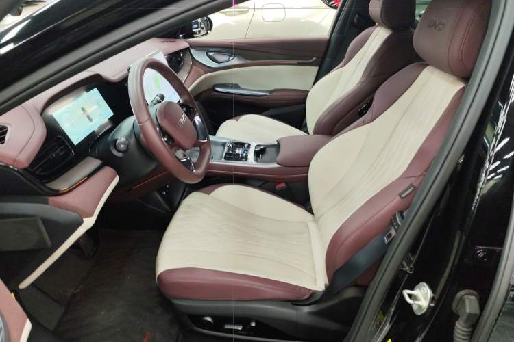 Used BYD Seal 2023 DM-i 1.5T 121km Flagship Model
