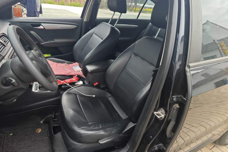 Used Volkswagen Lavida 2013 Revised Classic 1.6L Automatic Fashion Edition Left Front Seat