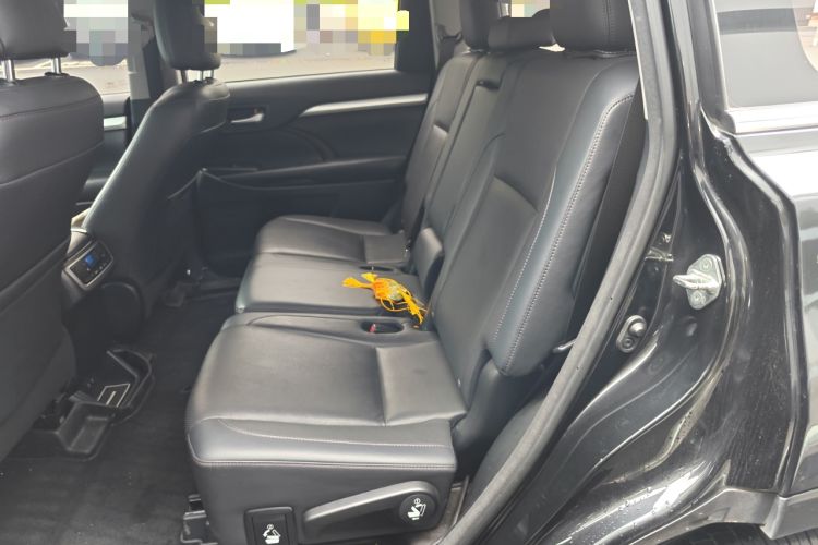 Used Toyota Highlander 2018 2.0T Four-Wheel Drive Luxury Version 7 Seats China VI Standard Left Rear Seat
