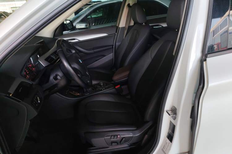 Used BMW X1 2016 sDrive18Li Premium Edition
