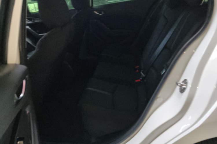 Used Mazda Mazda 3 Axela 2017 Sedan 1.5L Automatic Luxury Model Emission Standard China V
