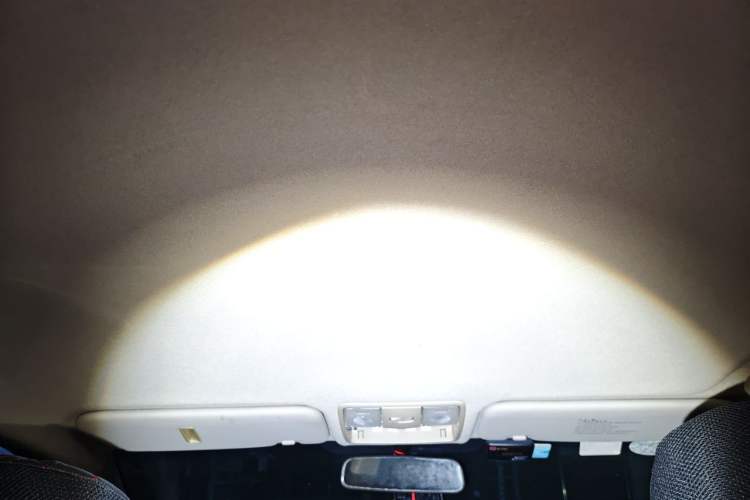 Used Kia K2 2012 Sedan 1.4L MT GLS Commemorative Edition Headliner