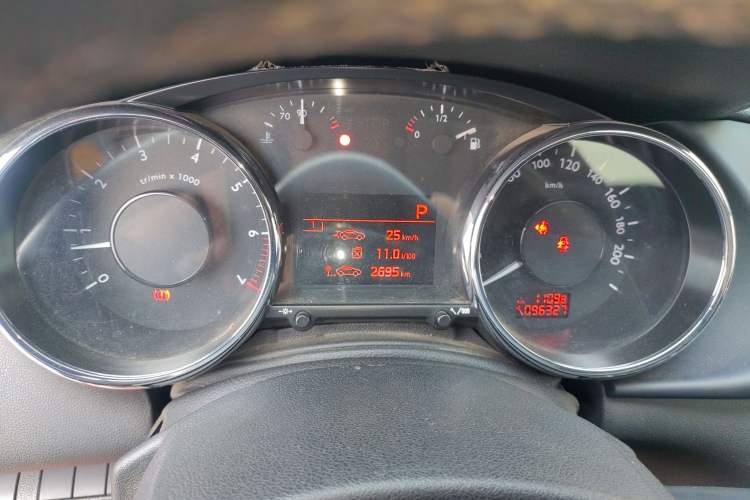 Used Peugeot 3008 2013 1.6THP Automatic Prestige Edition Instrument Cluster