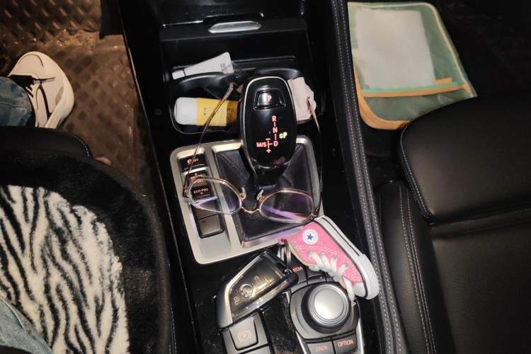 Used BMW 1 Series 2019 118i M Sport Package Gear Lever