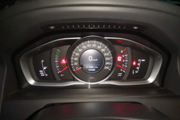 Used Volvo XC60 2017 T5 Smart Upgrade Edition