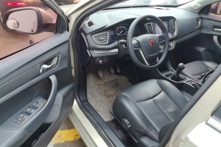 Used Roewe 360 2015 1.5L Manual Luxury Edition Driver Seat