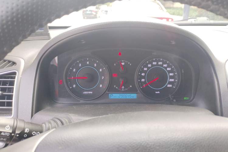 Used Chevrolet Captiva 2014 2.4L 4x4 Flagship Edition 7 Seats
