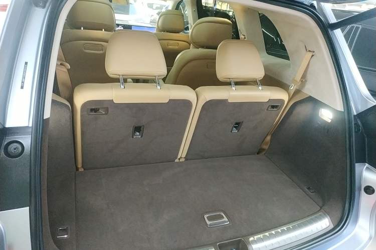 Used Hima AITO M8 2025 Extended-Range Max Version 37 kWh 6-Seater
