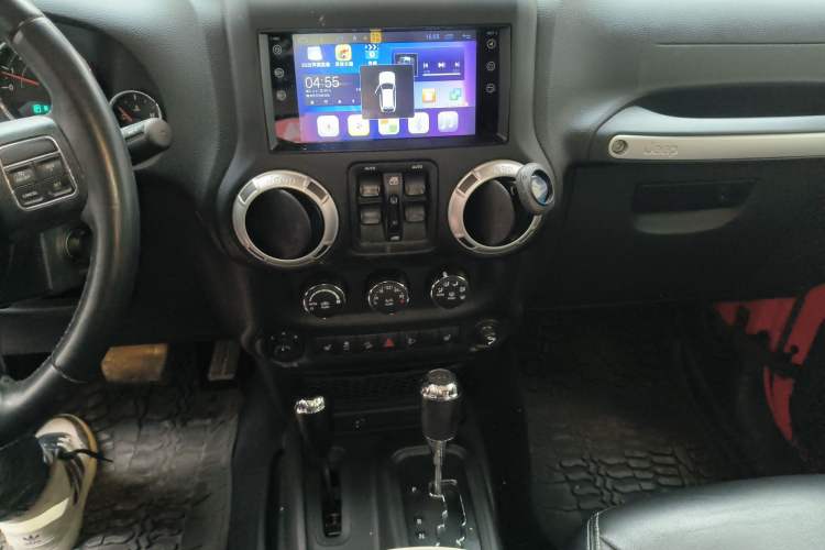 Used Jeep Wrangler 2017 3.6L Rubicon Four-Door Comfort Edition
