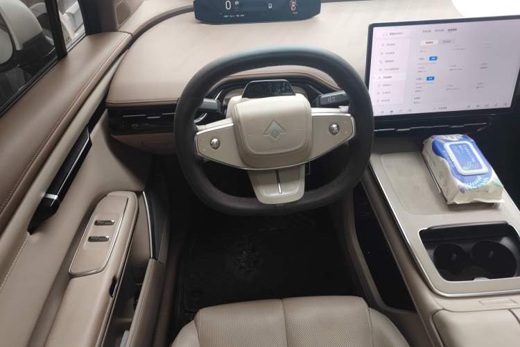 Used Hyptec HT 2023 670 Rear-Drive Ultra-High Voltage Version
