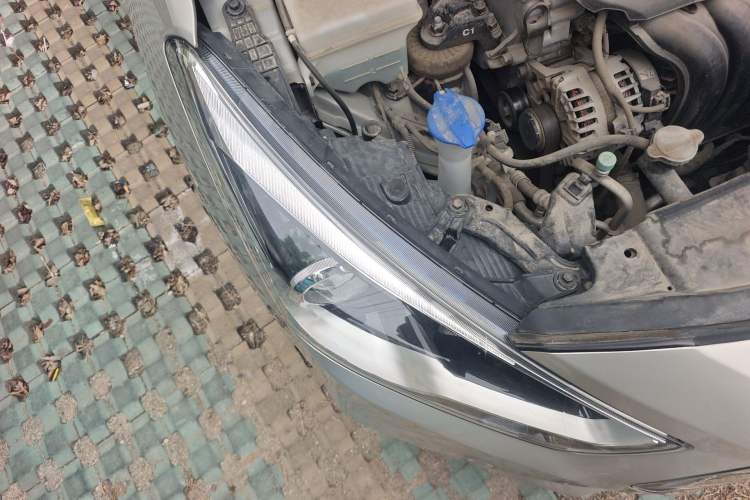 Used Hyundai Mistra 2017 1.8L Automatic Smart GLS China V Standard Right Front Headlight