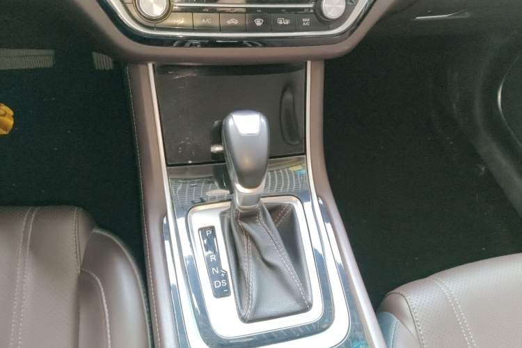 Used Changan Raeton CC 2018 1.5T Automatic Elegant Version China V Standard