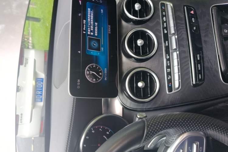 Used Mercedes-Benz C-Class 2020 C 260 L Sport Edition Audio And AC Panel