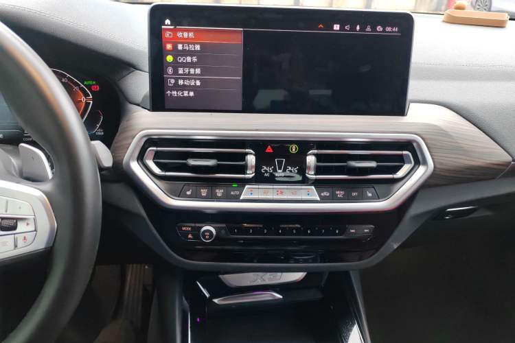 Used BMW X3 2023 Restyled xDrive30i Leading Edition M Night Sky Package Audio And AC Panel