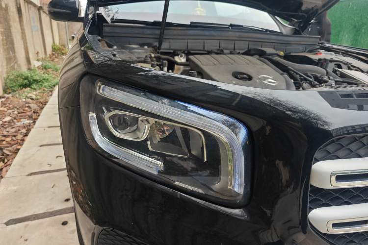 Used Mercedes-Benz GLB 2023 GLB 200 Dynamic Edition Exterior 6