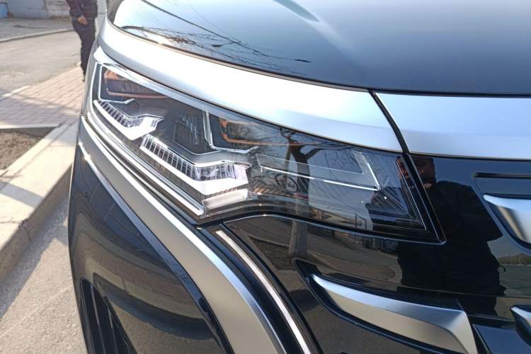 Used Denza D9 2024 DM-i 980 Four-Wheel Drive Prestige Model