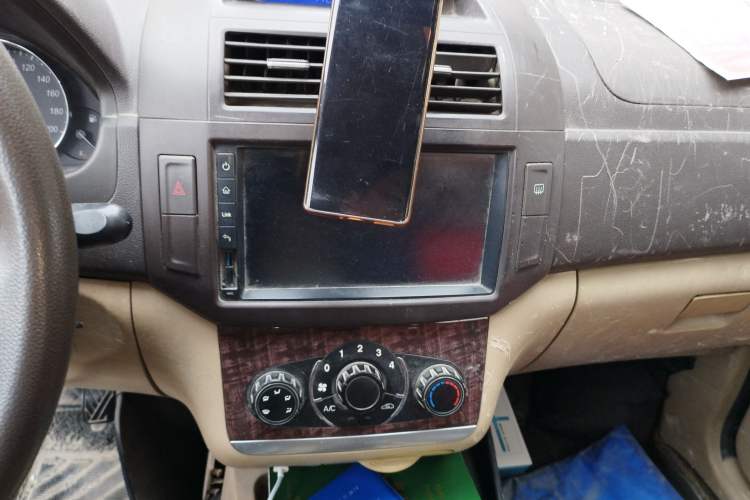 Used BAIC Weiwang M30 2015 1.5L Comfort Version BJ415B
